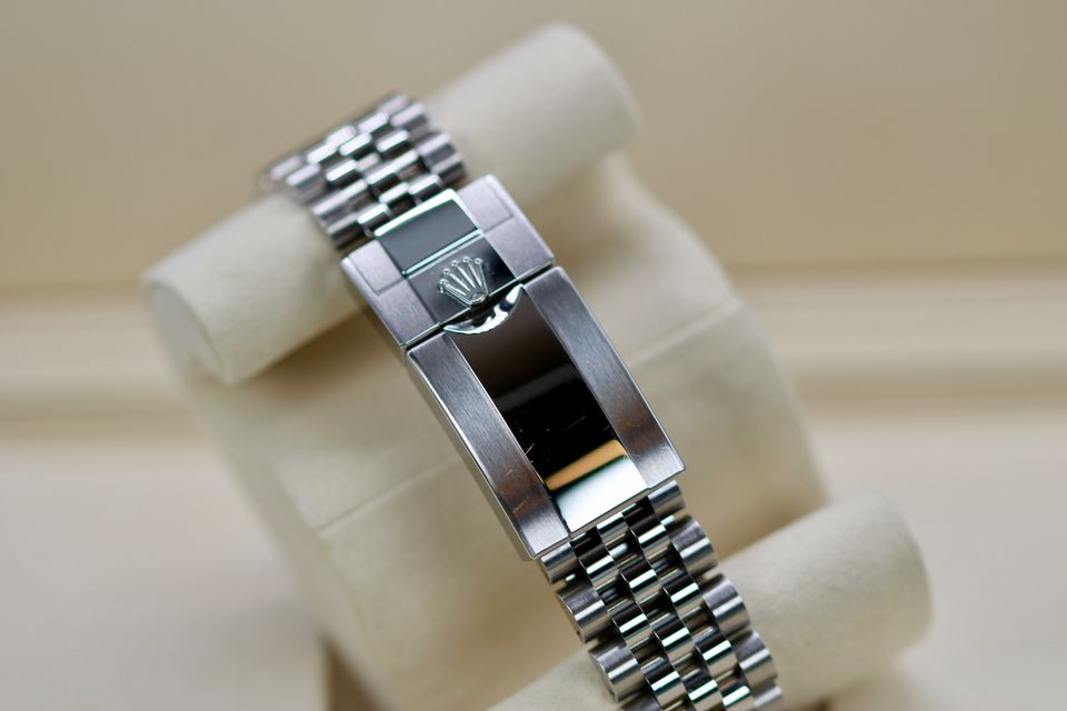 Rolex GMT Master II 126710 BLRO Image 4